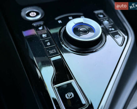 Чорний Кіа Niro, об'ємом двигуна 0 л та пробігом 63 тис. км за 28500 $, фото 88 на Automoto.ua