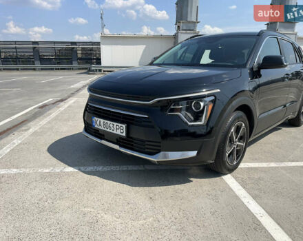 Черный Киа Niro, объемом двигателя 1.58 л и пробегом 3 тыс. км за 27800 $, фото 1 на Automoto.ua