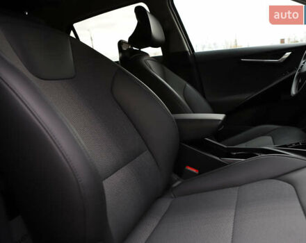 Черный Киа Niro, объемом двигателя 0 л и пробегом 28 тыс. км за 24300 $, фото 67 на Automoto.ua