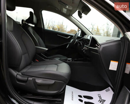 Черный Киа Niro, объемом двигателя 0 л и пробегом 28 тыс. км за 24300 $, фото 65 на Automoto.ua
