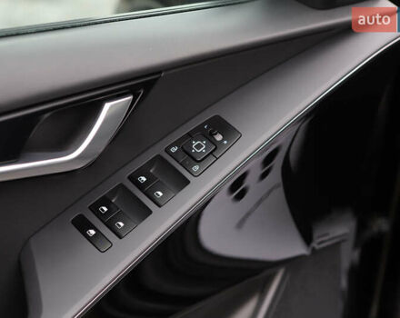 Черный Киа Niro, объемом двигателя 0 л и пробегом 28 тыс. км за 24300 $, фото 55 на Automoto.ua