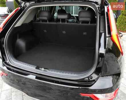 Черный Киа Niro, объемом двигателя 0 л и пробегом 28 тыс. км за 24300 $, фото 89 на Automoto.ua