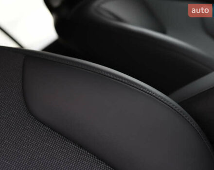 Черный Киа Niro, объемом двигателя 0 л и пробегом 28 тыс. км за 24300 $, фото 78 на Automoto.ua