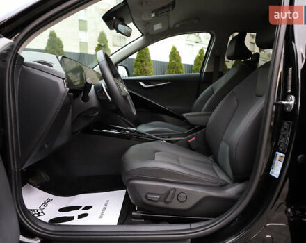 Черный Киа Niro, объемом двигателя 0 л и пробегом 28 тыс. км за 24300 $, фото 49 на Automoto.ua