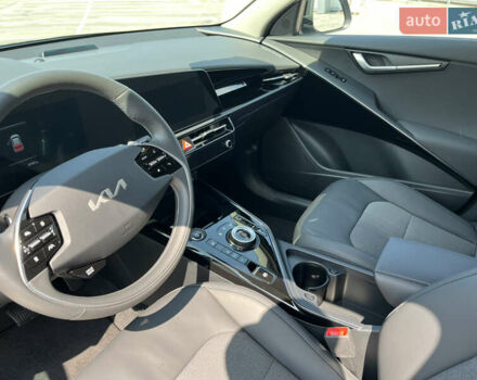 Черный Киа Niro, объемом двигателя 1.58 л и пробегом 3 тыс. км за 27800 $, фото 7 на Automoto.ua