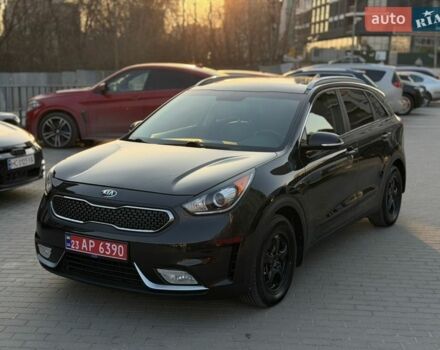 Черный Киа Niro, объемом двигателя 0 л и пробегом 154 тыс. км за 15300 $, фото 1 на Automoto.ua