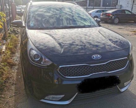 Чорний Кіа Niro, об'ємом двигуна 0 л та пробігом 131 тис. км за 10200 $, фото 1 на Automoto.ua