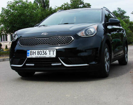 Черный Киа Niro, объемом двигателя 1.6 л и пробегом 136 тыс. км за 16700 $, фото 1 на Automoto.ua