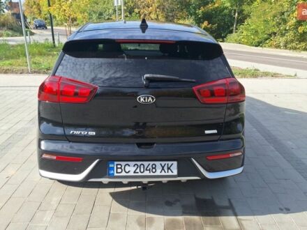 Чорний Кіа Niro, об'ємом двигуна 1.58 л та пробігом 282 тис. км за 11900 $, фото 1 на Automoto.ua