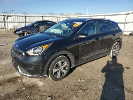 Киа Niro 2017 в Львове на Automoto.ua Черный Киа Niro, объемом двигателя 1.6 л и пробегом 80 тыс. км за 11700 $, фото 1 на Automoto.ua