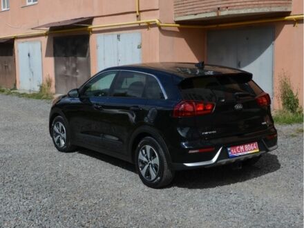 Черный Киа Niro, объемом двигателя 1.6 л и пробегом 180 тыс. км за 12824 $, фото 1 на Automoto.ua
