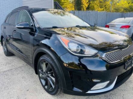 Чорний Кіа Niro, об'ємом двигуна 1.6 л та пробігом 62 тис. км за 3750 $, фото 1 на Automoto.ua