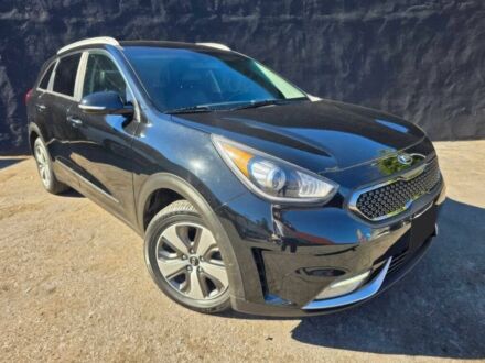 Черный Киа Niro, объемом двигателя 1.6 л и пробегом 70 тыс. км за 16500 $, фото 1 на Automoto.ua