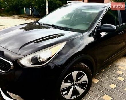Чорний Кіа Niro, об'ємом двигуна 1.58 л та пробігом 177 тис. км за 13990 $, фото 1 на Automoto.ua