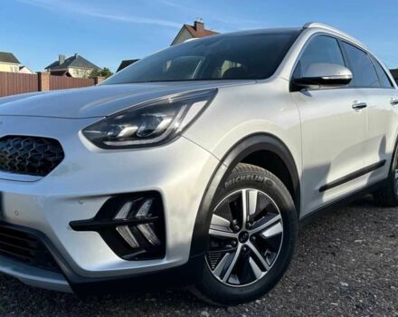 Чорний Кіа Niro, об'ємом двигуна 0 л та пробігом 79 тис. км за 15000 $, фото 1 на Automoto.ua
