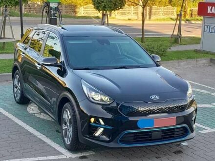 Чорний Кіа Niro, об'ємом двигуна 0 л та пробігом 138 тис. км за 19500 $, фото 1 на Automoto.ua