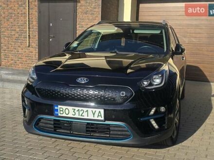 Киа Niro 2018 в Тернополе на Automoto.ua Черный Киа Niro, объемом двигателя 0 л и пробегом 138 тыс. км за 17900 $, фото 1 на Automoto.ua