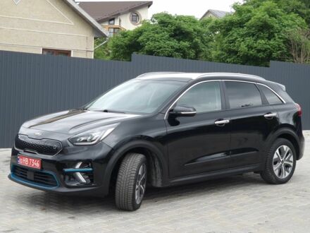 Киа Niro 2019 в Черновцах на Automoto.ua Черный Киа Niro, объемом двигателя 0 л и пробегом 111 тыс. км за 18200 $, фото 1 на Automoto.ua