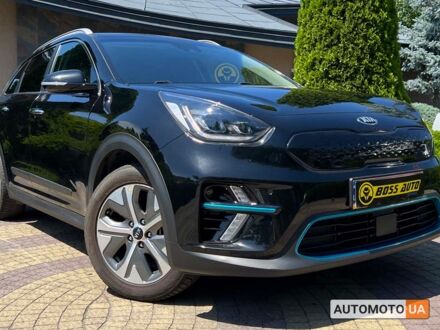 Кіа Niro 2019 у Львові на Automoto.ua Чорний Кіа Niro, об'ємом двигуна 64 л та пробігом 197 тис. км за 18700 $, фото 1 на Automoto.ua