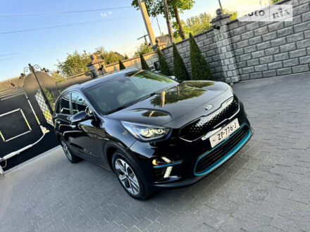 Черный Киа Niro, объемом двигателя 0 л и пробегом 106 тыс. км за 18300 $, фото 1 на Automoto.ua