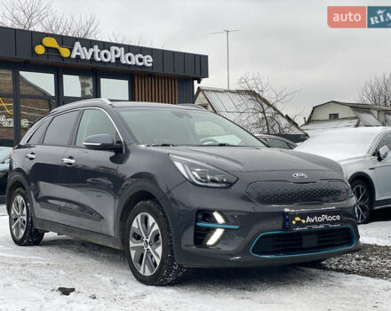 Черный Киа Niro, объемом двигателя 0 л и пробегом 123 тыс. км за 18999 $, фото 1 на Automoto.ua