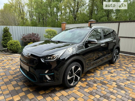 Черный Киа Niro, объемом двигателя 0 л и пробегом 112 тыс. км за 19600 $, фото 1 на Automoto.ua