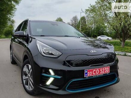 Чорний Кіа Niro, об'ємом двигуна 0 л та пробігом 105 тис. км за 19499 $, фото 1 на Automoto.ua