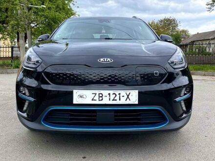 Кіа Niro 2019 у Тернополі на Automoto.ua Чорний Кіа Niro, об'ємом двигуна 0.15 л та пробігом 97 тис. км за 17200 $, фото 1 на Automoto.ua