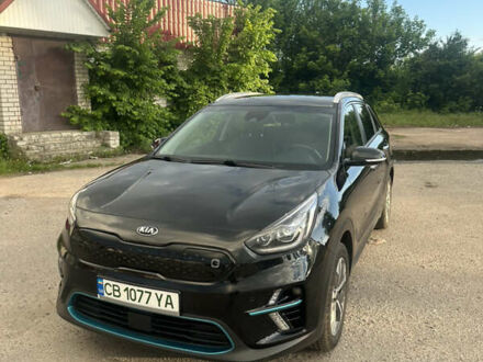 Киа Niro 2019 в Чернигове на Automoto.ua Черный Киа Niro, объемом двигателя 0 л и пробегом 120 тыс. км за 17400 $, фото 1 на Automoto.ua