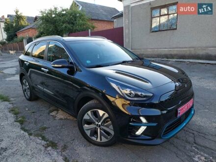 Черный Киа Niro, объемом двигателя 0 л и пробегом 105 тыс. км за 18850 $, фото 1 на Automoto.ua