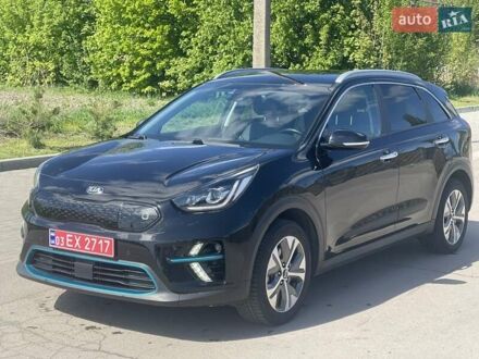 Черный Киа Niro, объемом двигателя 0 л и пробегом 141 тыс. км за 17500 $, фото 1 на Automoto.ua