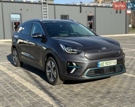Чорний Кіа Niro, об'ємом двигуна 0 л та пробігом 137 тис. км за 22000 $, фото 1 на Automoto.ua