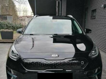 Киа Niro 2019 в Киеве на Automoto.ua Черный Киа Niro, объемом двигателя 0 л и пробегом 120 тыс. км за 11500 $, фото 1 на Automoto.ua