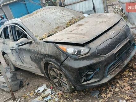 Черный Киа Niro, объемом двигателя 0 л и пробегом 130 тыс. км за 7500 $, фото 1 на Automoto.ua