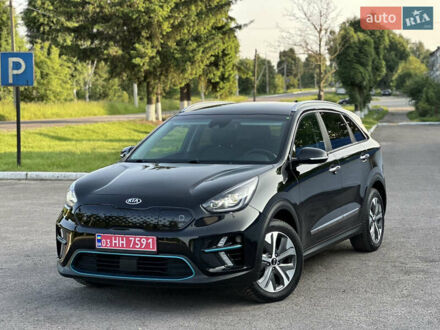 Кіа Niro 2019 у Радивилове на Automoto.ua Чорний Кіа Niro, об'ємом двигуна 0 л та пробігом 147 тис. км за 17800 $, фото 1 на Automoto.ua