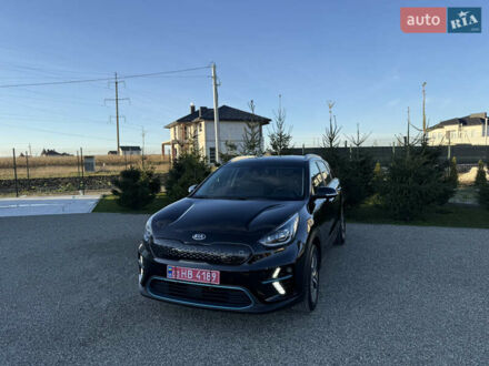 Черный Киа Niro, объемом двигателя 0 л и пробегом 71 тыс. км за 18999 $, фото 1 на Automoto.ua