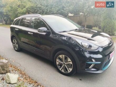 Черный Киа Niro, объемом двигателя 0 л и пробегом 149 тыс. км за 17700 $, фото 1 на Automoto.ua