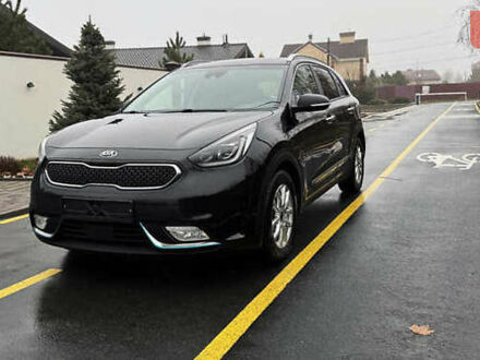Черный Киа Niro, объемом двигателя 1.58 л и пробегом 125 тыс. км за 13000 $, фото 1 на Automoto.ua