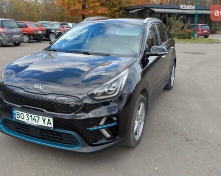 Черный Киа Niro, объемом двигателя 0 л и пробегом 135 тыс. км за 17300 $, фото 1 на Automoto.ua