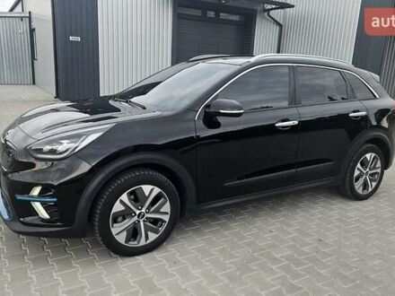 Чорний Кіа Niro, об'ємом двигуна 0 л та пробігом 120 тис. км за 21500 $, фото 1 на Automoto.ua