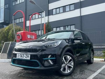 Чорний Кіа Niro, об'ємом двигуна 0 л та пробігом 81 тис. км за 19999 $, фото 1 на Automoto.ua