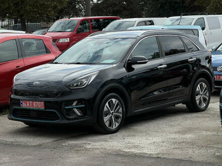 Черный Киа Niro, объемом двигателя 0 л и пробегом 104 тыс. км за 18850 $, фото 1 на Automoto.ua