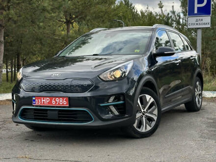 Киа Niro 2020 в Золочев на Automoto.ua Черный Киа Niro, объемом двигателя 0 л и пробегом 145 тыс. км за 18150 $, фото 1 на Automoto.ua