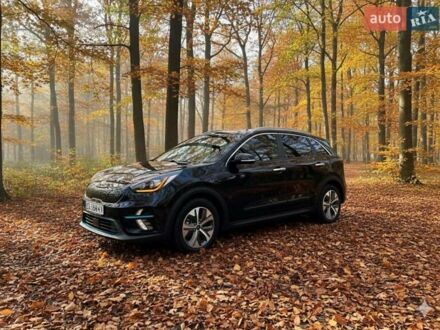 Чорний Кіа Niro, об'ємом двигуна 0 л та пробігом 112 тис. км за 19850 $, фото 1 на Automoto.ua