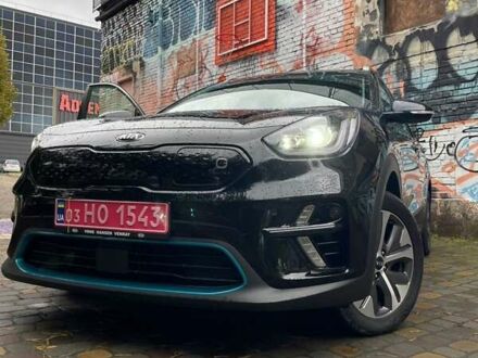 Черный Киа Niro, объемом двигателя 0 л и пробегом 98 тыс. км за 20500 $, фото 1 на Automoto.ua