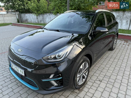 Киа Niro 2020 в Дубно на Automoto.ua Черный Киа Niro, объемом двигателя 0 л и пробегом 135 тыс. км за 17999 $, фото 1 на Automoto.ua