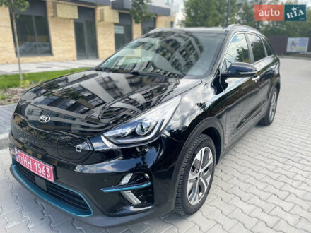 Киа Niro 2020 в Кропивницком (Кировограде) на Automoto.ua Черный Киа Niro, объемом двигателя 0 л и пробегом 98 тыс. км за 19500 $, фото 1 на Automoto.ua