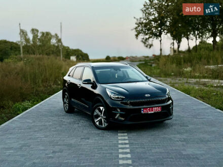 Черный Киа Niro, объемом двигателя 0 л и пробегом 165 тыс. км за 16999 $, фото 1 на Automoto.ua