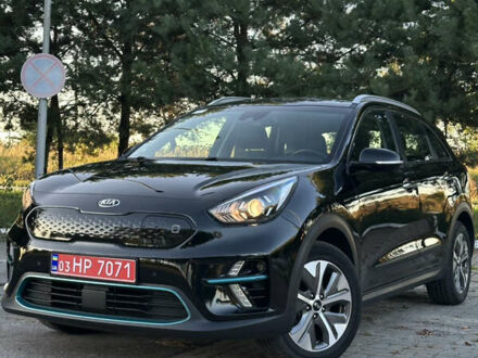 Черный Киа Niro, объемом двигателя 0 л и пробегом 112 тыс. км за 18750 $, фото 1 на Automoto.ua