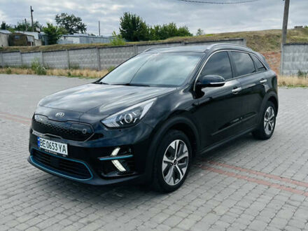 Черный Киа Niro, объемом двигателя 0 л и пробегом 121 тыс. км за 18800 $, фото 1 на Automoto.ua
